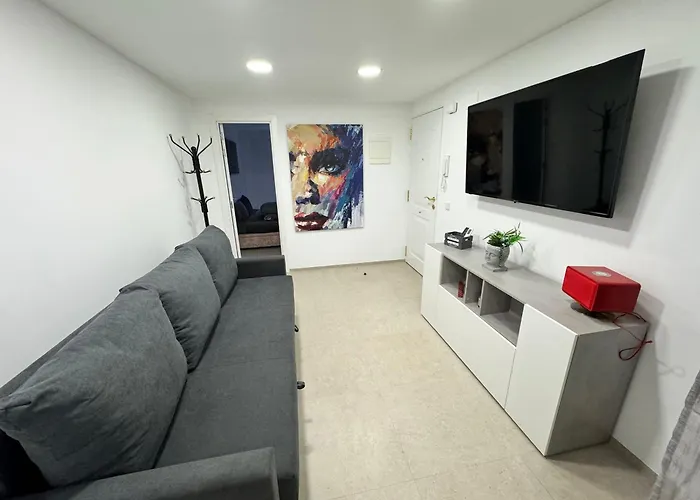 Piso Nuevo Al Lado Del Mar شقة فالنسيا